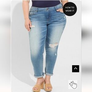 Torrid Boyfriend Straight Vintage Stretch Mid-Rise Jean plus size 26 Short